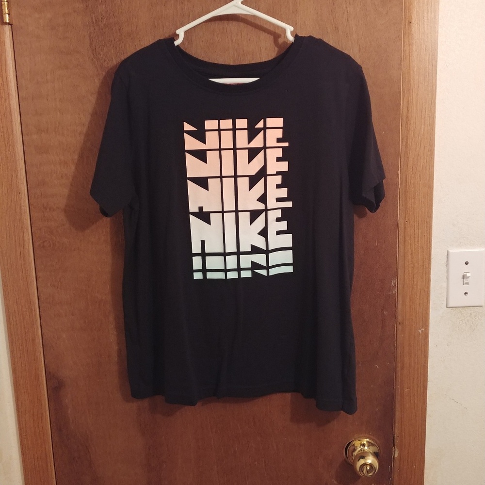 Nike t-shirt